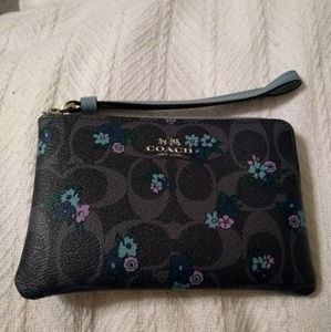 Coach Bags - Coach Corner Zip Wristlet Coach Bags - Coach Corner Zip Wristlet